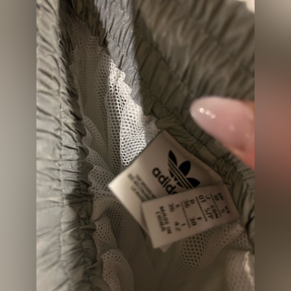 NWT womens Adidas reflective tracksuit set - Picture 6 of 7